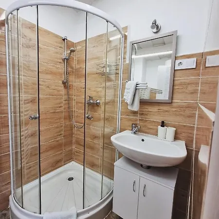 Apartment Gyongy Apartmanhazak *