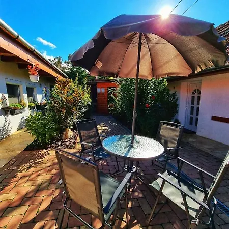 Gyongy Apartmanhazak *