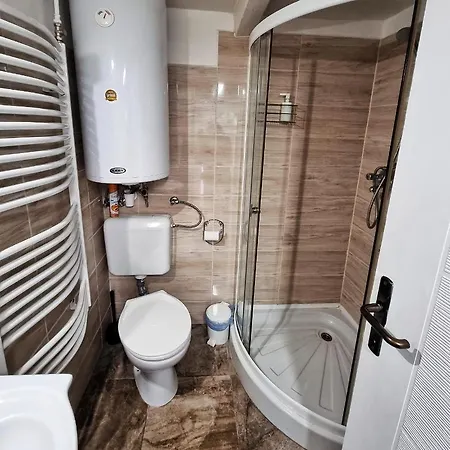 Gyongy Apartmanhazak * Gyongyos