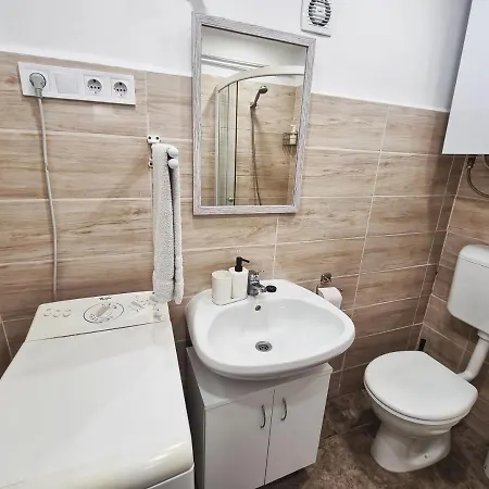 Apartment Gyongy Apartmanhazak