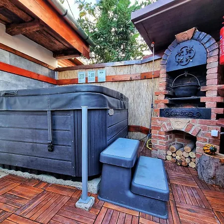 Διαμέρισμα Gyongy Apartmanhazak